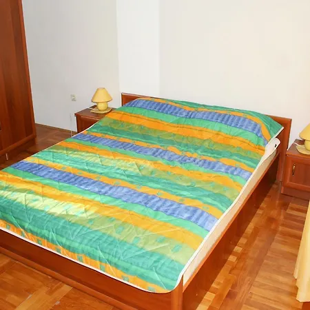 Sveta Nedilja 4049b