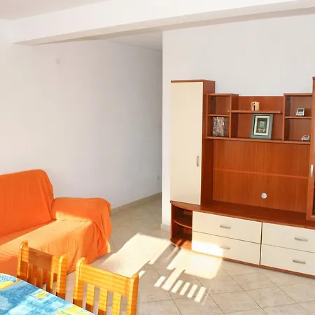 Sveta Nedilja 4049b Hvar Town